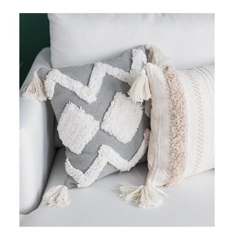 Handwoven Plush Velvet Tassel Cushion Cover – Designer 45x45cm Pillowcase for Luxe Interiors & Sophisticated Comfort