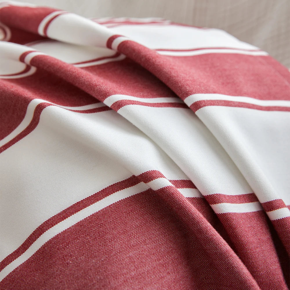 Designer Red & White Plaid Tassel Cushion Cover – Handwoven 45x45cm Pillowcase for Luxe Interiors & Timeless Elegance