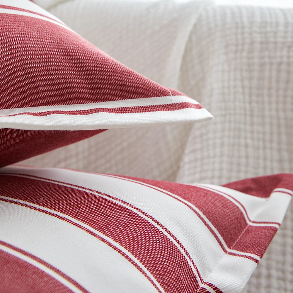 Designer Red & White Plaid Tassel Cushion Cover – Handwoven 45x45cm Pillowcase for Luxe Interiors & Timeless Elegance